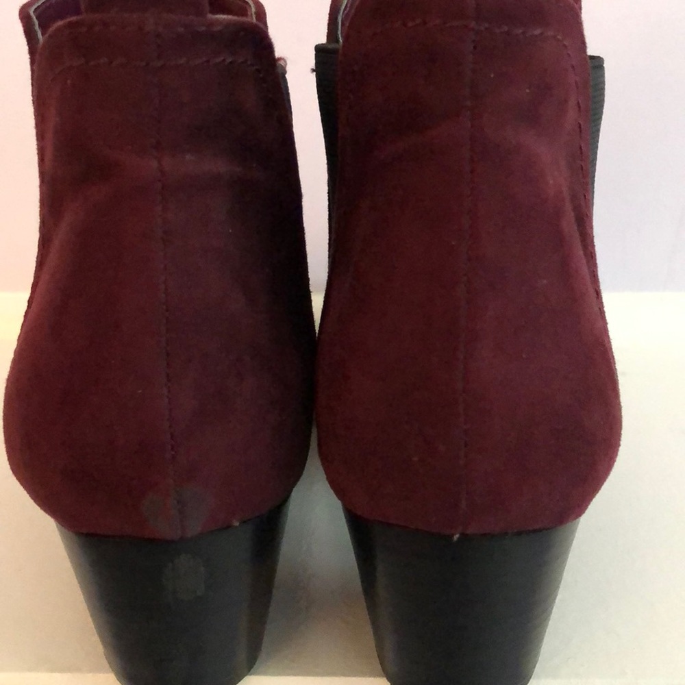 Boots - Picture 4 of 8